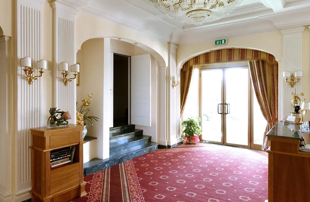 Hotel Ristorante Paradise Санта-Мария-ди-Ликодия