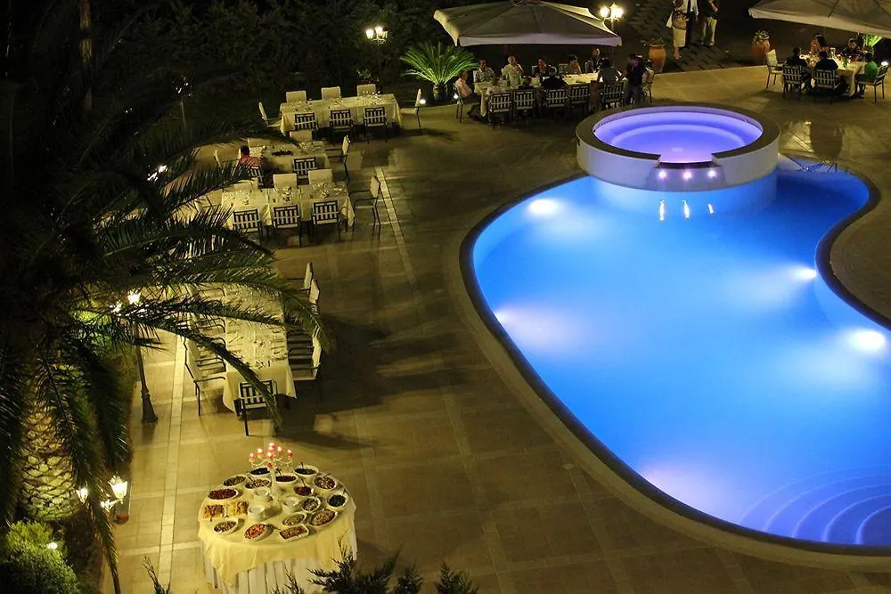Hotel Ristorante Paradise 산타마리아디리꼬디아