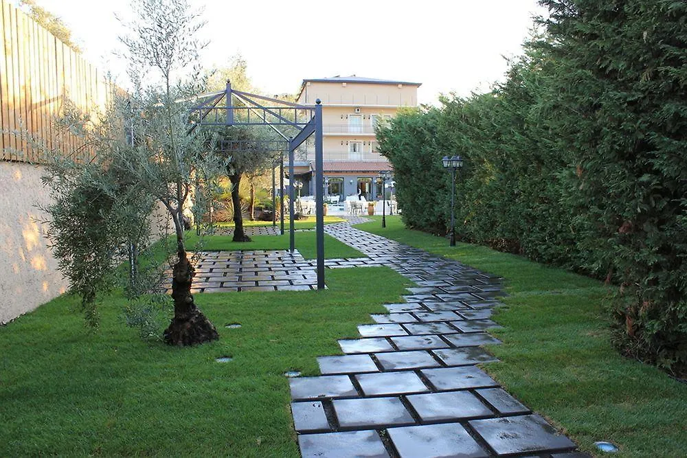 Hotel Ristorante Paradise Санта-Мария-ди-Ликодия 4*,  Италия