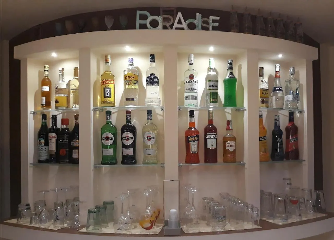 Hotel Ristorante Paradise Санта-Мария-ди-Ликодия