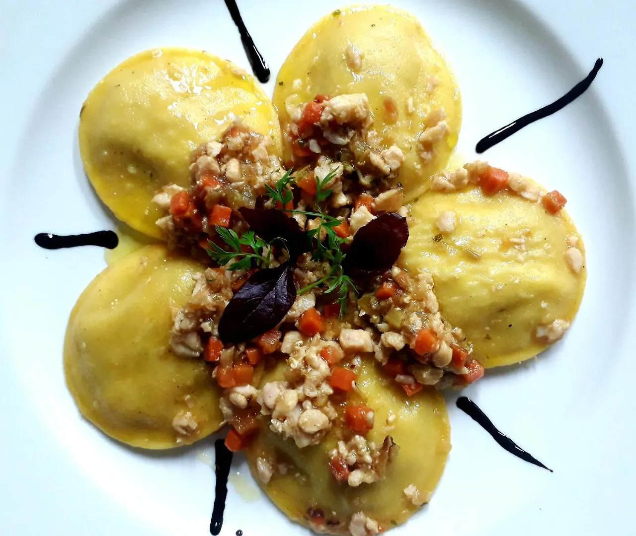 Hotel Ristorante Paradise Санта-Мария-ди-Ликодия